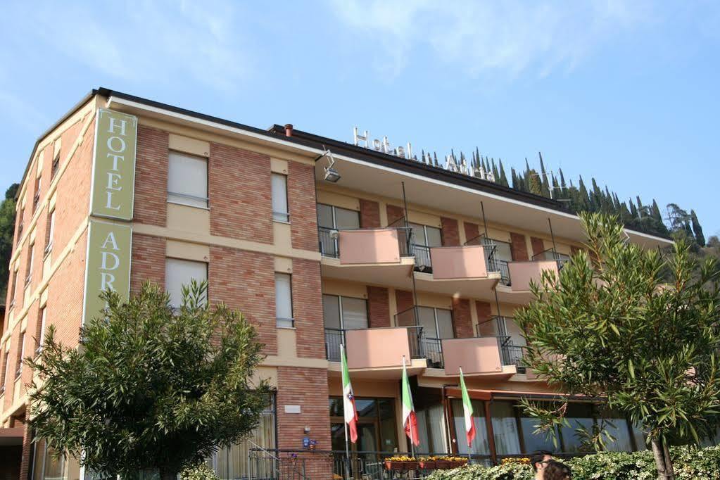 Hotel Adria & Resort Toscolano Maderno Buitenkant foto